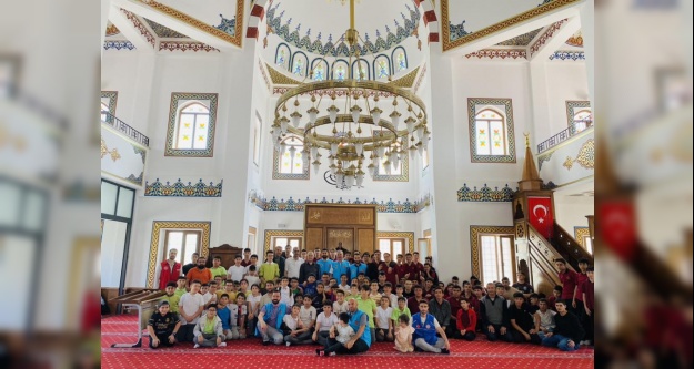 Gençler Camide Neşe ve Değerlerle Buluştu!