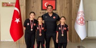Ulukışlalı Şampiyon Güreşçilerden Kaymakama ziyaret