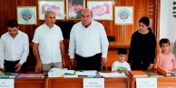 Başkan Uğurlu okulların kırtasiye giderlerini karşıladı