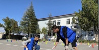 Gönüllü gençlerle okullar hayat buluyor