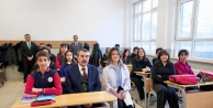 Okullar, Yeni Haftaya Şehitlere Saygı Duruşuyla Başladı