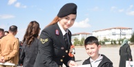 İl Jandarma Komutanlığı'ndan Kadına Yönelik Şiddetle Mücadelede Bilgilendirme Faaliyeti
